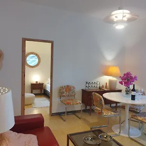 https://la-casita-a-60-pasos-del-mar.in-canary-islands.com